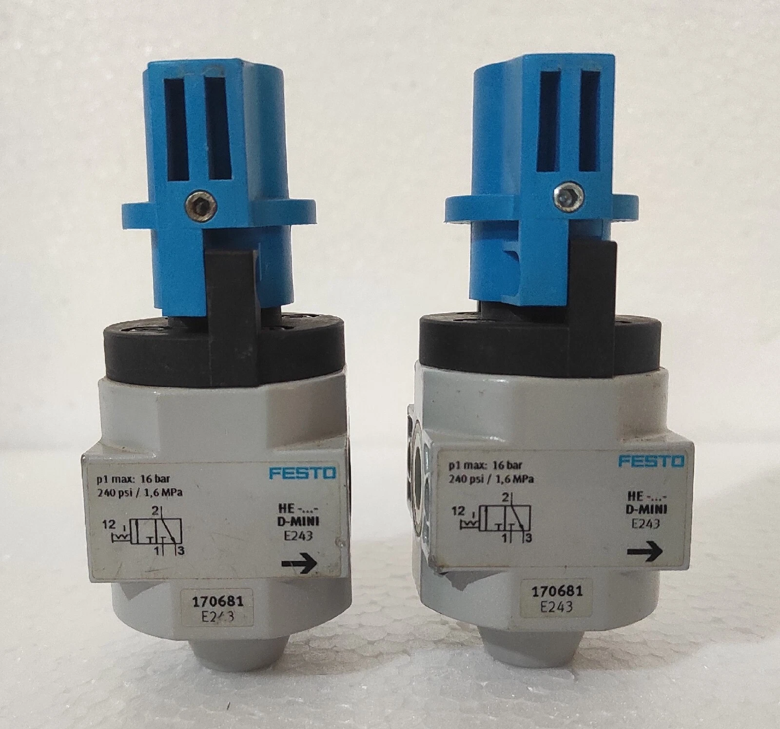 Festo HE-D-MINI Pneumatic Lockout Tagout Exhaust Valve Lot of 02 Pcs
